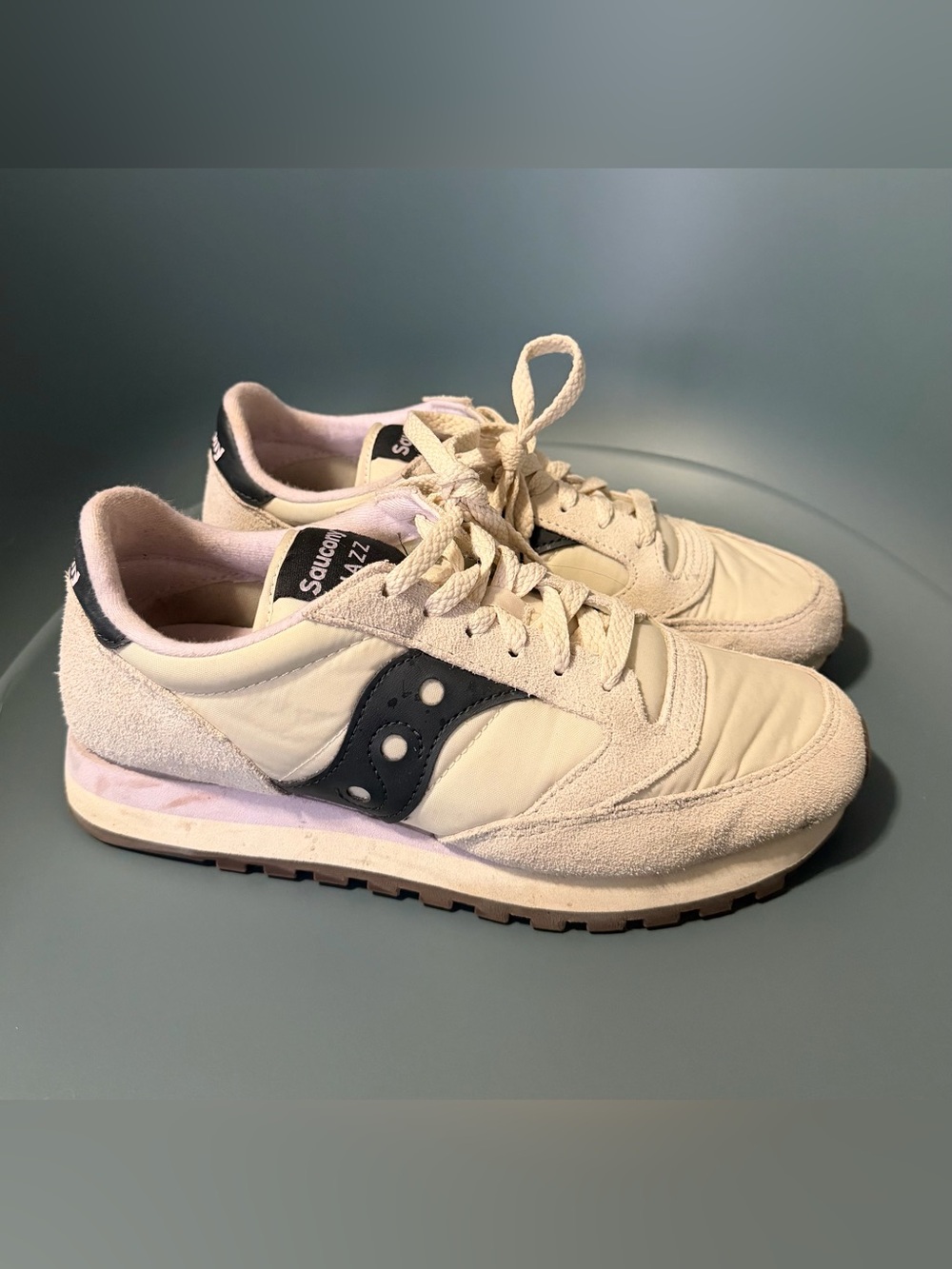 Saucony Jazz Cream and Black Retro Runner Sneakers